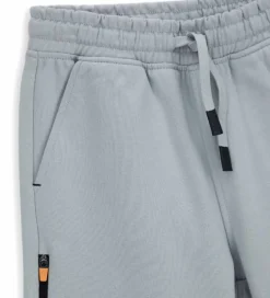 Bermuda in interlock