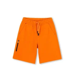 Bermuda in interlock