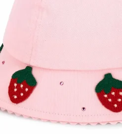 Cappello con fragole