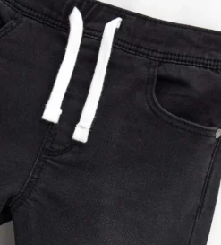 Jeans con laccio
