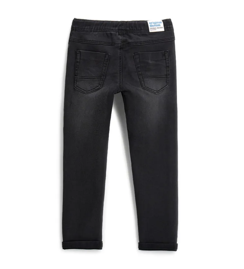 Jeans con laccio