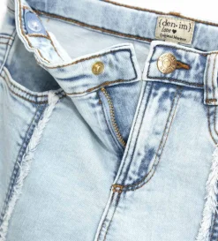 Jeans flare sfrangiati