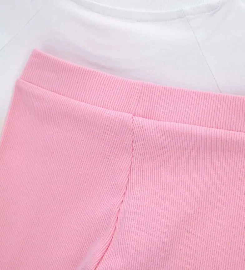 Set t-shirt e pantaloni