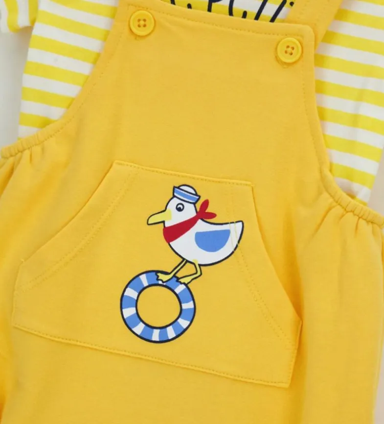 Set t-shirt e salopette