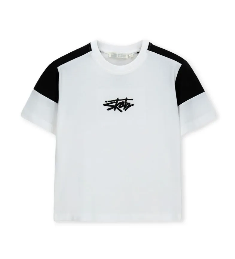 T-shirt con ricamo