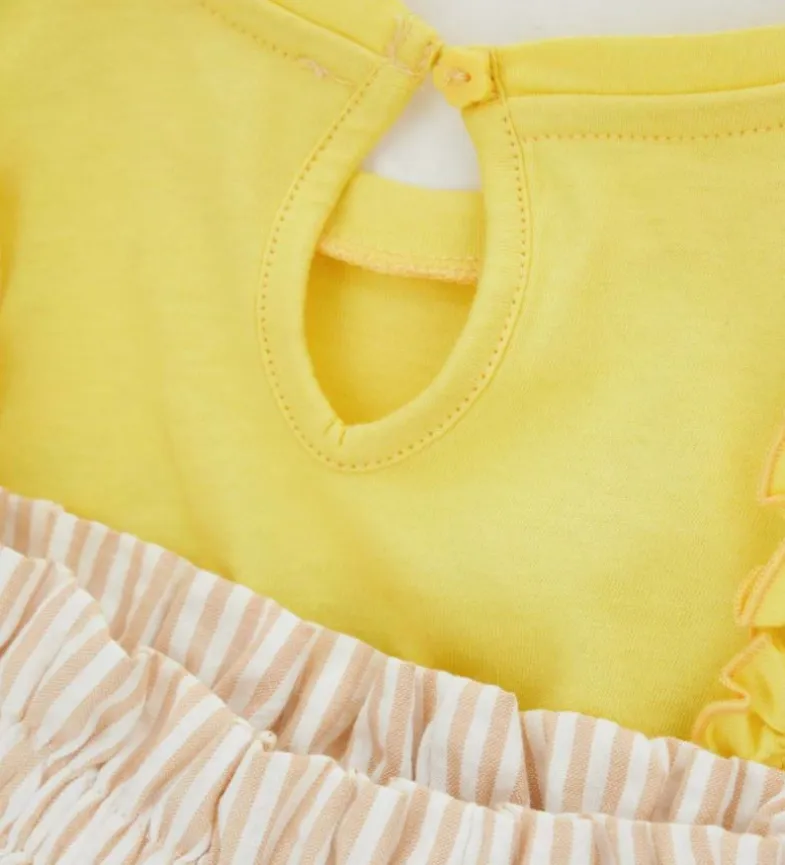 T-shirt e pantalone